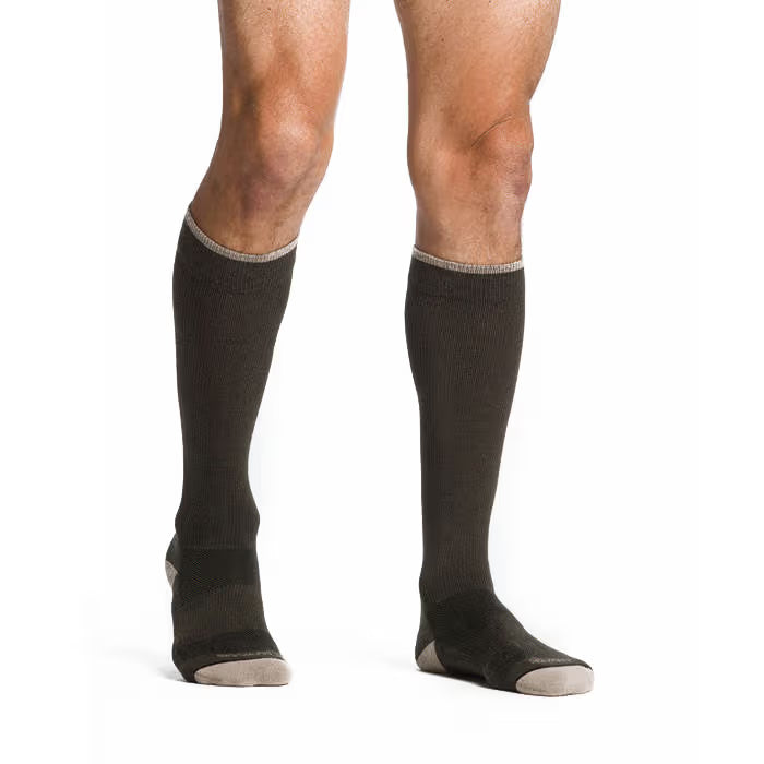 421C Outdoor Performance Calf Compression Socks